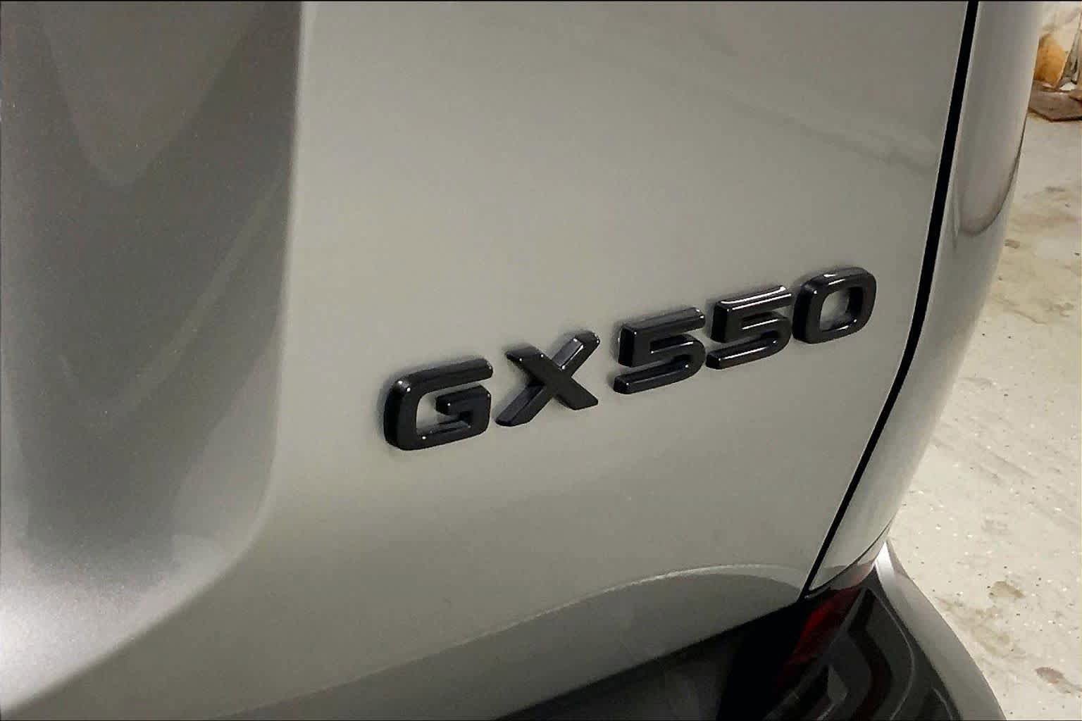 Used 2024 Lexus GX 550 AWD/4WD image 39