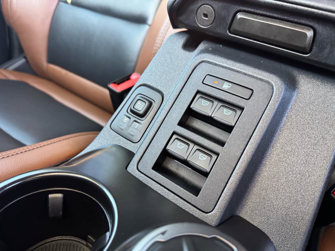 Used 2024 Ford Bronco Outer Banks w/ Sasquatch Package image 28