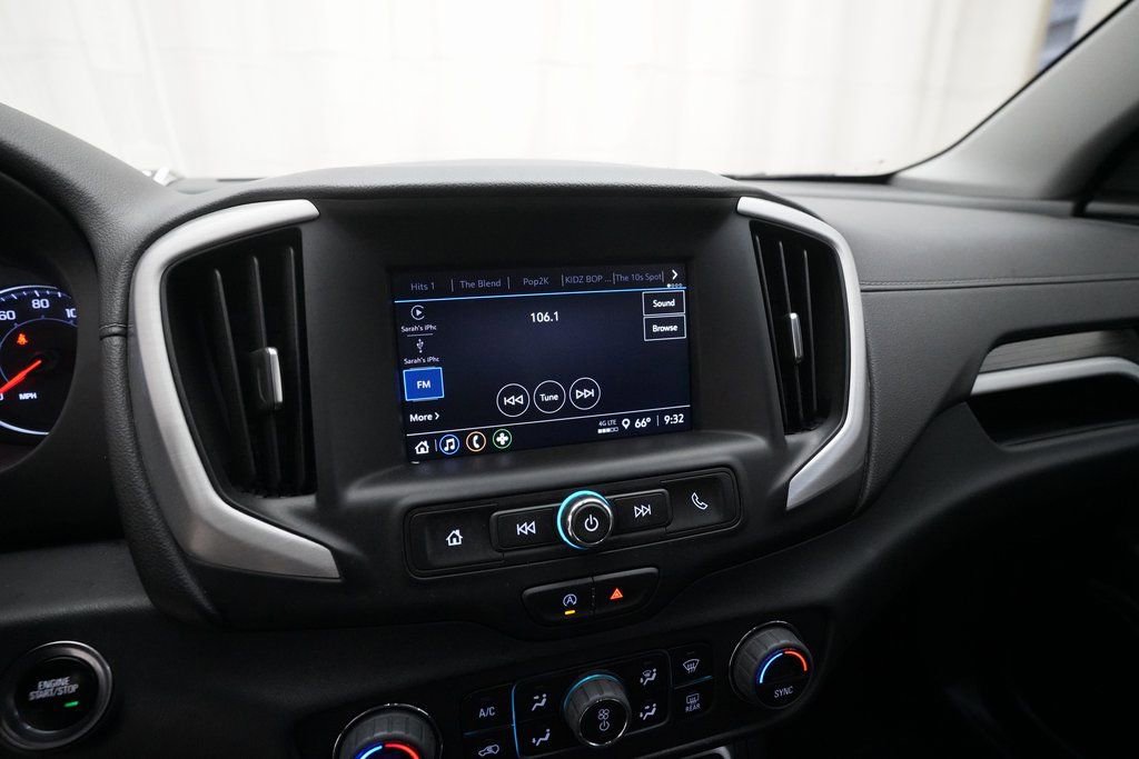 Used 2023 GMC Terrain SLE w/ Driver Convenience Package image 6