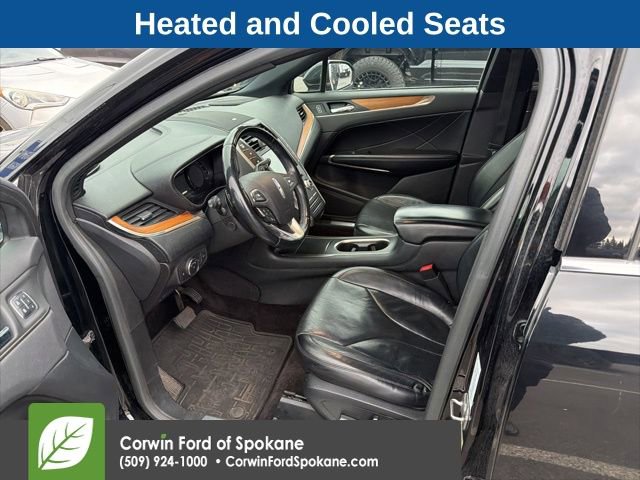 Used 2017 Lincoln MKC Reserve image 2