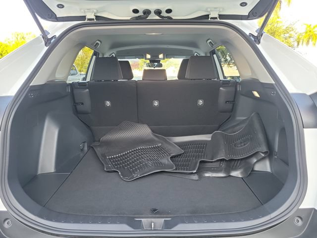 Used 2025 Toyota RAV4 LE FWD image 5