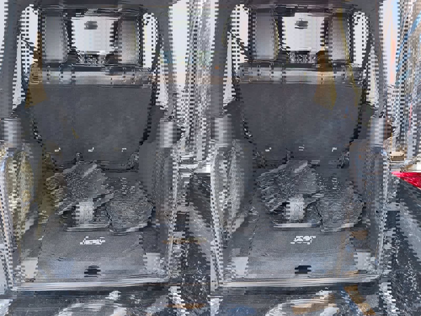 Used 2016 Jeep Wrangler Unlimited Sahara w/ Dual Top Group image 9