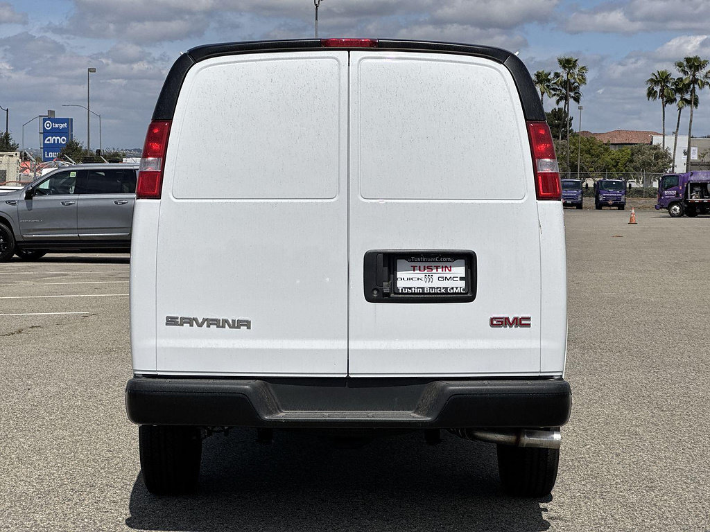 New 2026 GMC Savana 2500 w/ Driver Convenience Package RWD image 4