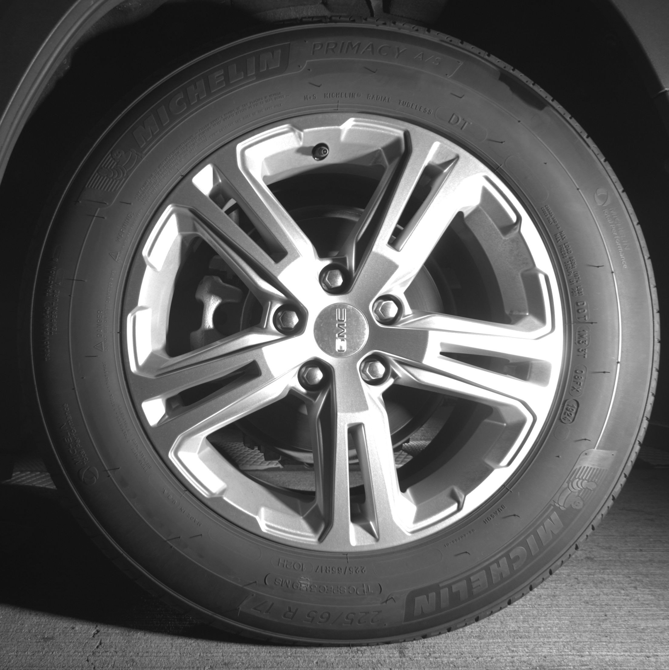 Used 2024 GMC Terrain SLE image 19