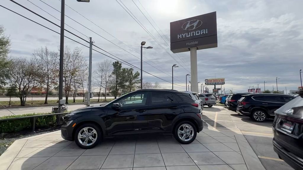 Used 2023 Hyundai Kona SEL w/ Convenience Package image 4