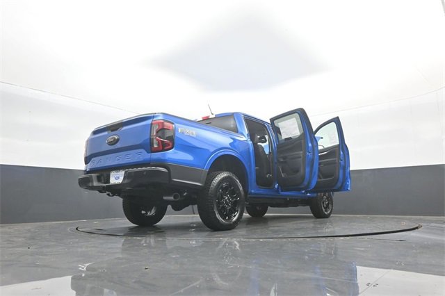 New 2025 Ford Ranger Lariat w/ FX4 Off-Road Package image 38