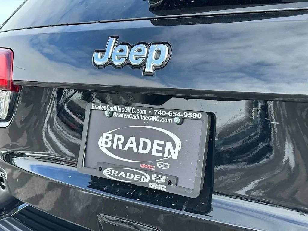 Used 2022 Jeep Grand Cherokee Limited w/ Technology Group image 9