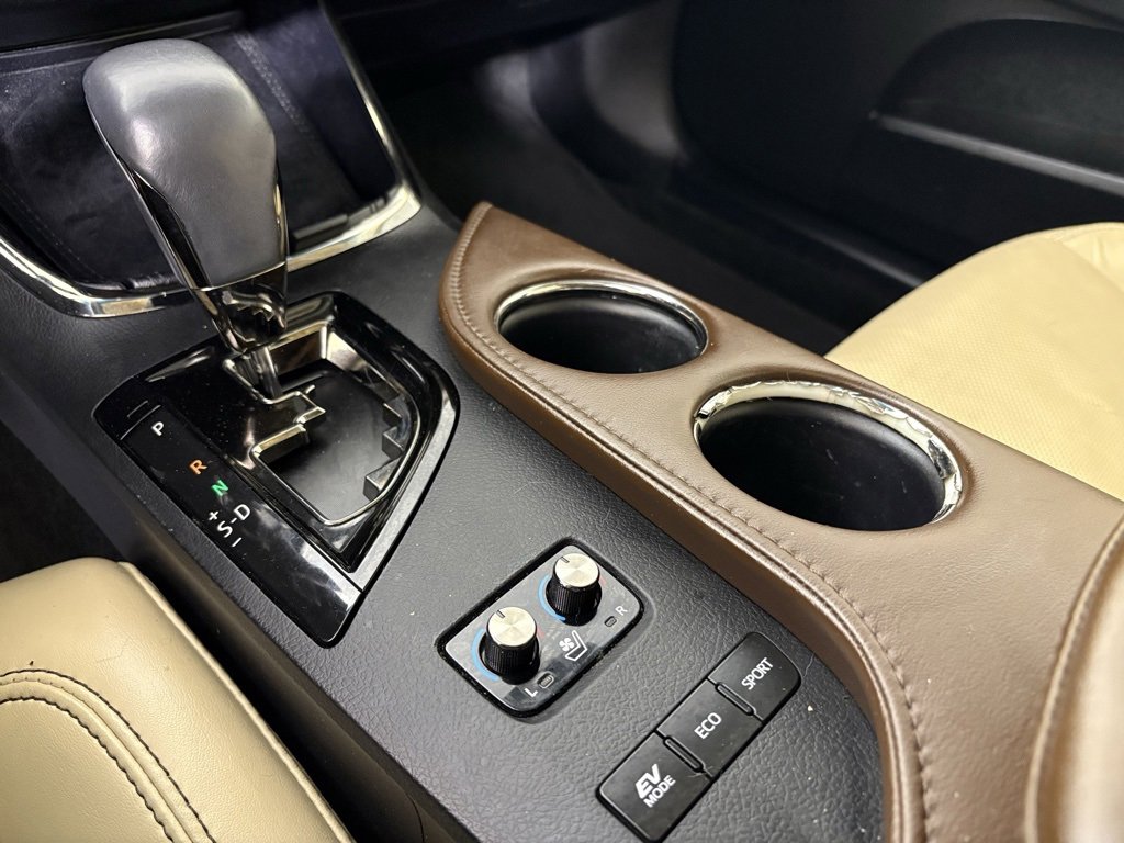 Used 2015 Toyota Avalon Limited image 31