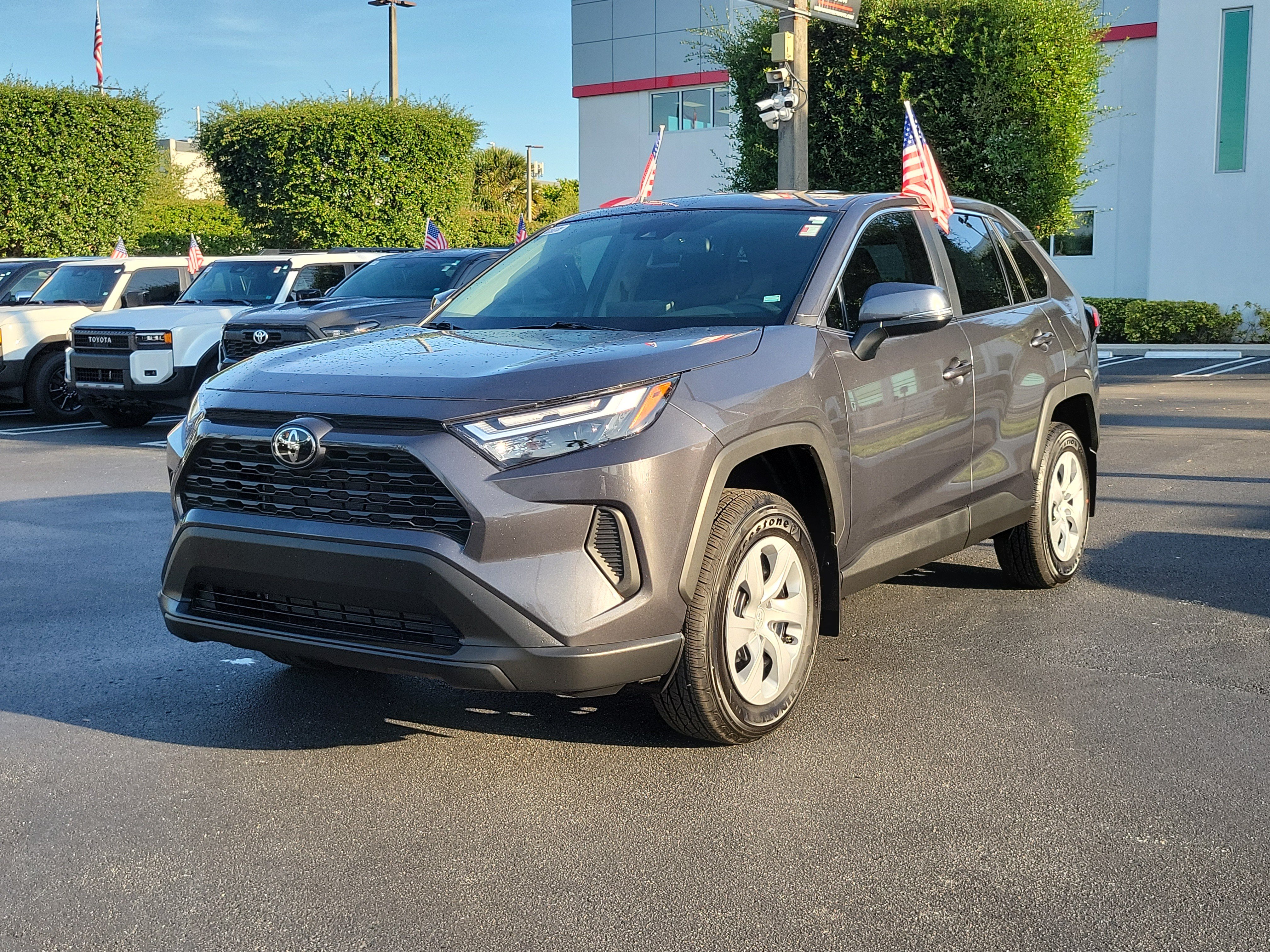 Used 2025 Toyota RAV4 LE FWD image 5