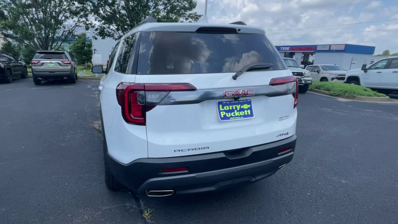 Used 2023 GMC Acadia AT4 w/ Technology Package AWD/4WD image 7
