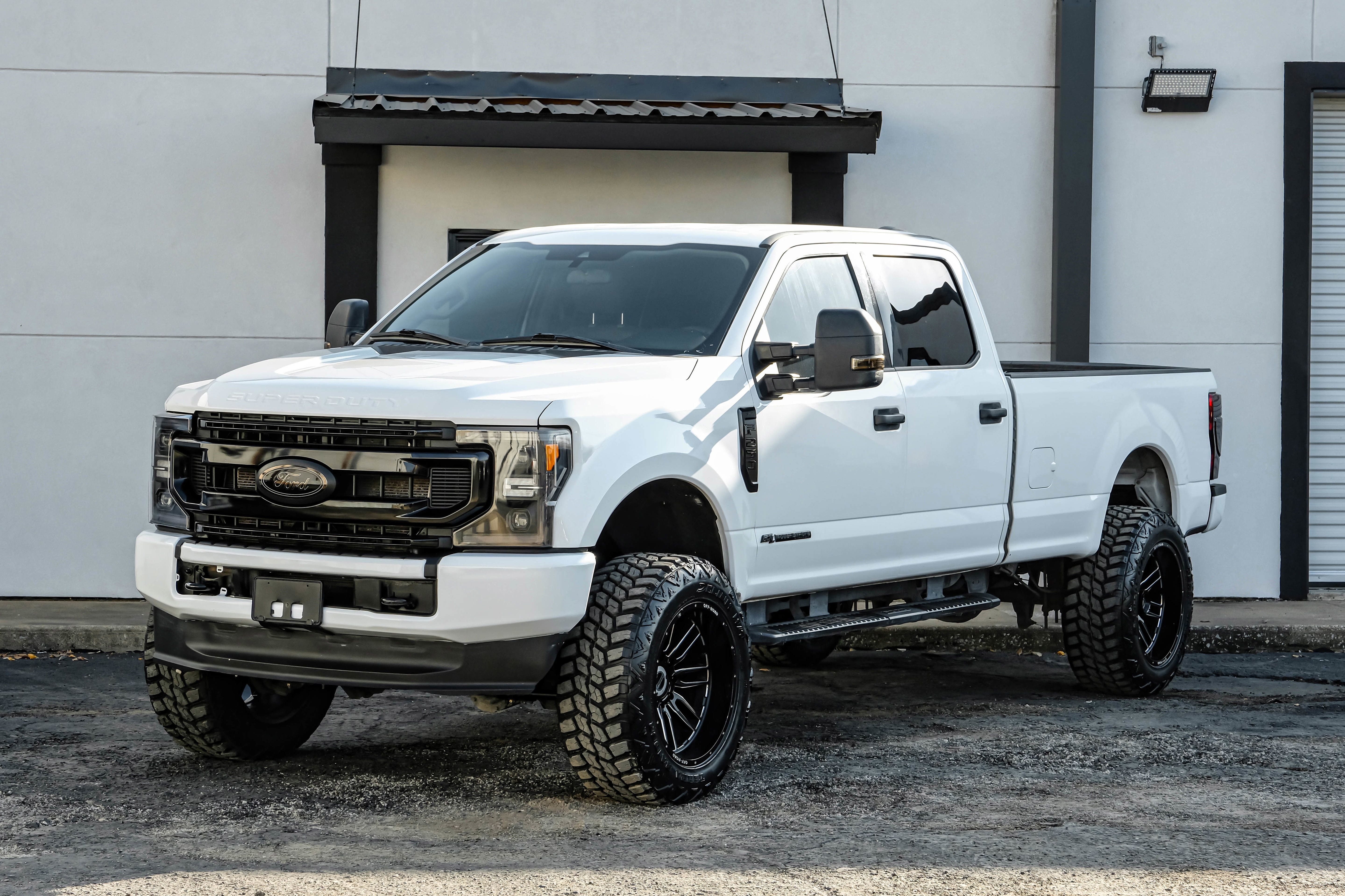 Used 2021 Ford F250 XLT AWD/4WD image 1
