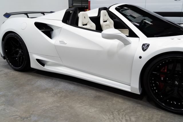 Used 2017 Ferrari 488 Spider RWD image 13