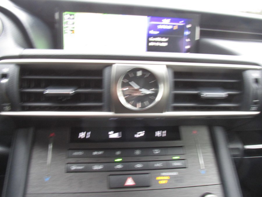 Used 2020 Lexus IS 300 AWD w/ Premium Package image 31