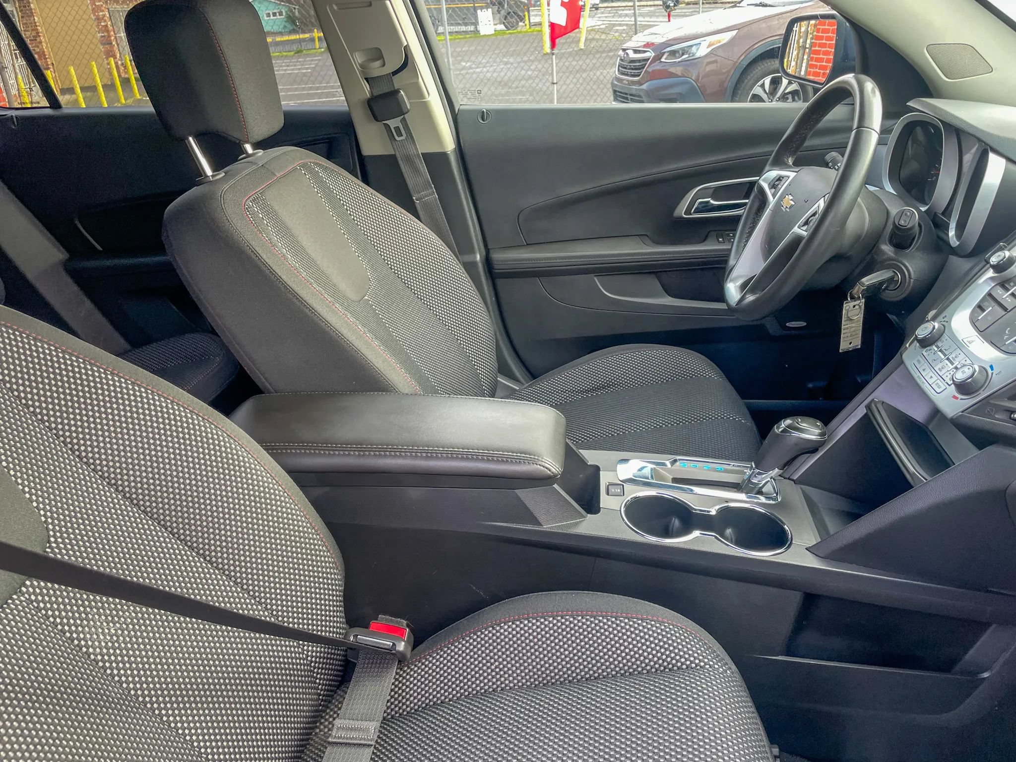 Used 2017 Chevrolet Equinox LT w/ Convenience Package AWD/4WD image 34