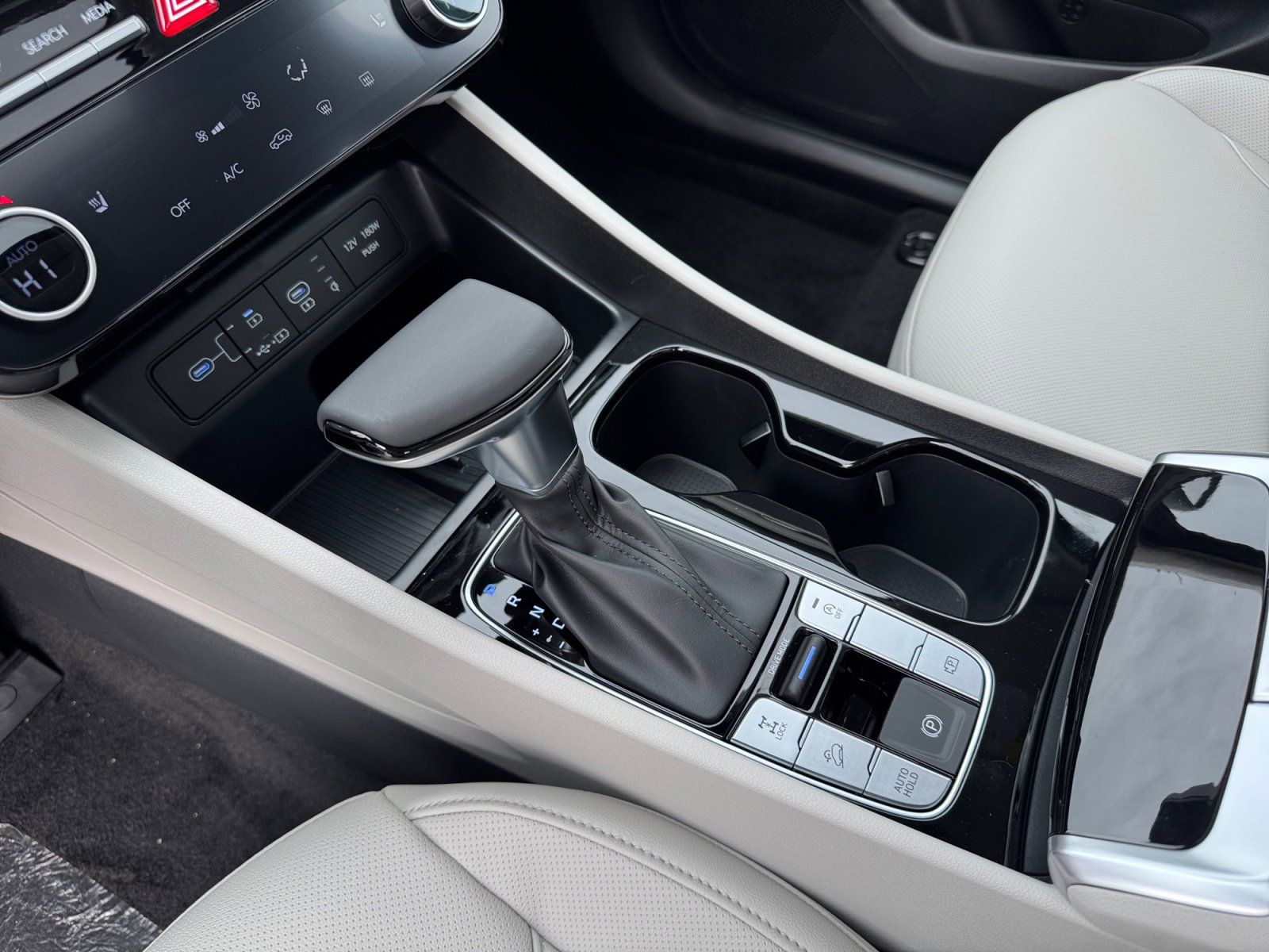 New 2025 Hyundai Tucson SEL image 14