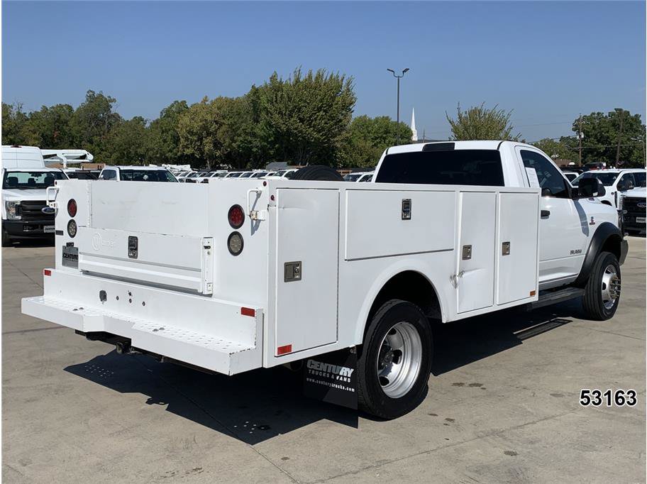 Used 2022 RAM 5500 Tradesman RWD image 2
