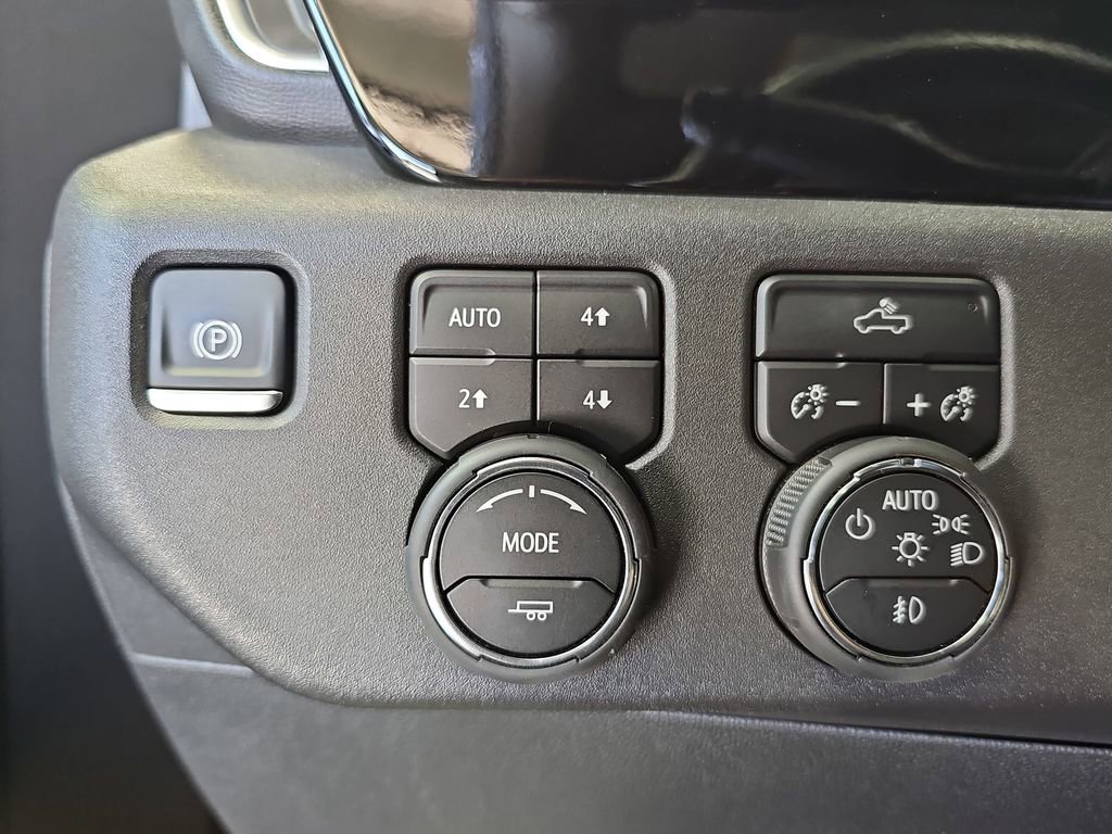 Used 2025 Chevrolet Silverado 1500 LT Trail Boss w/ Protection Package image 25