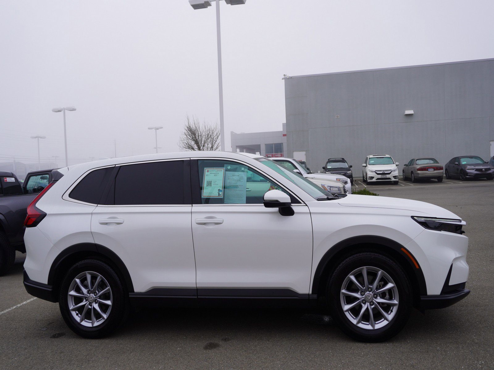 Used 2026 Honda CR-V EX image 4