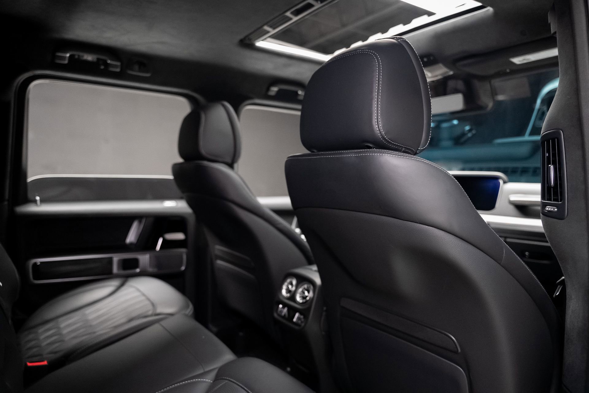 Used 2023 Mercedes-Benz G 550 image 73