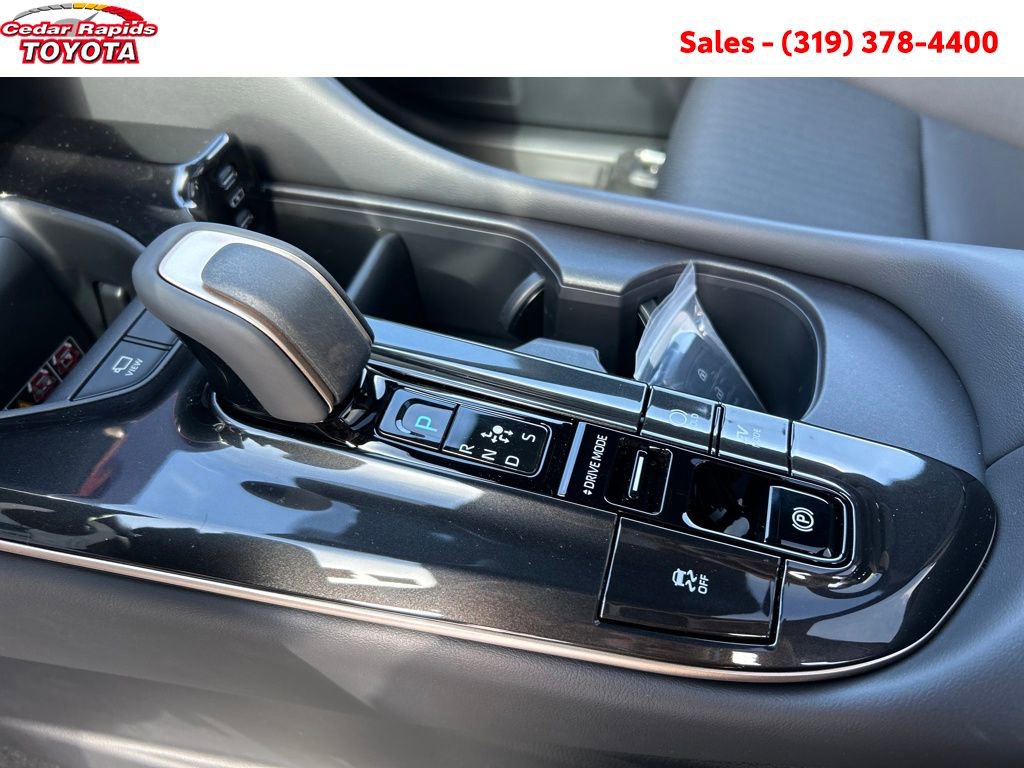 New 2026 Toyota Crown Signia Limited image 19