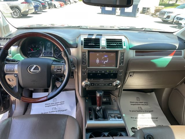 Used 2016 Lexus GX 460 w/ Premium Package AWD/4WD image 22