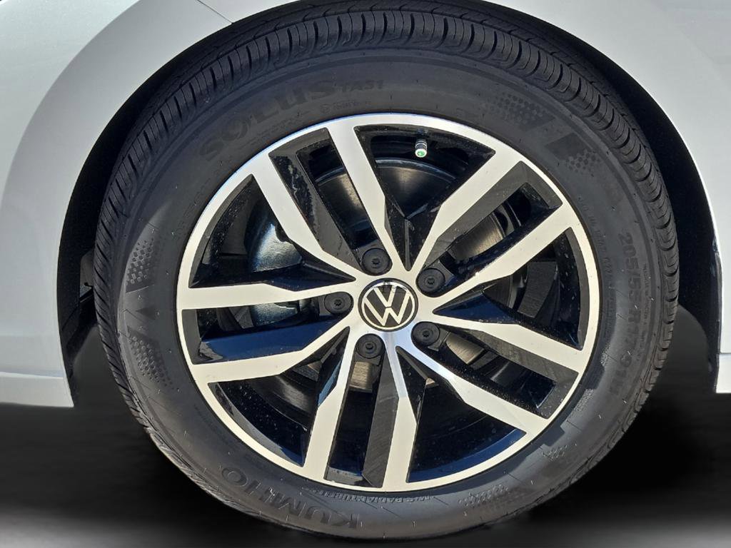 New 2026 Volkswagen Jetta SE image 8