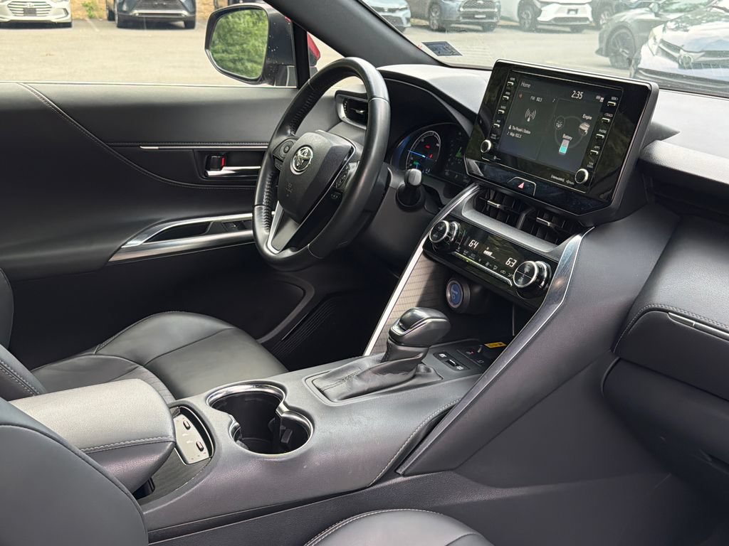 Used 2021 Toyota Venza XLE AWD/4WD image 12