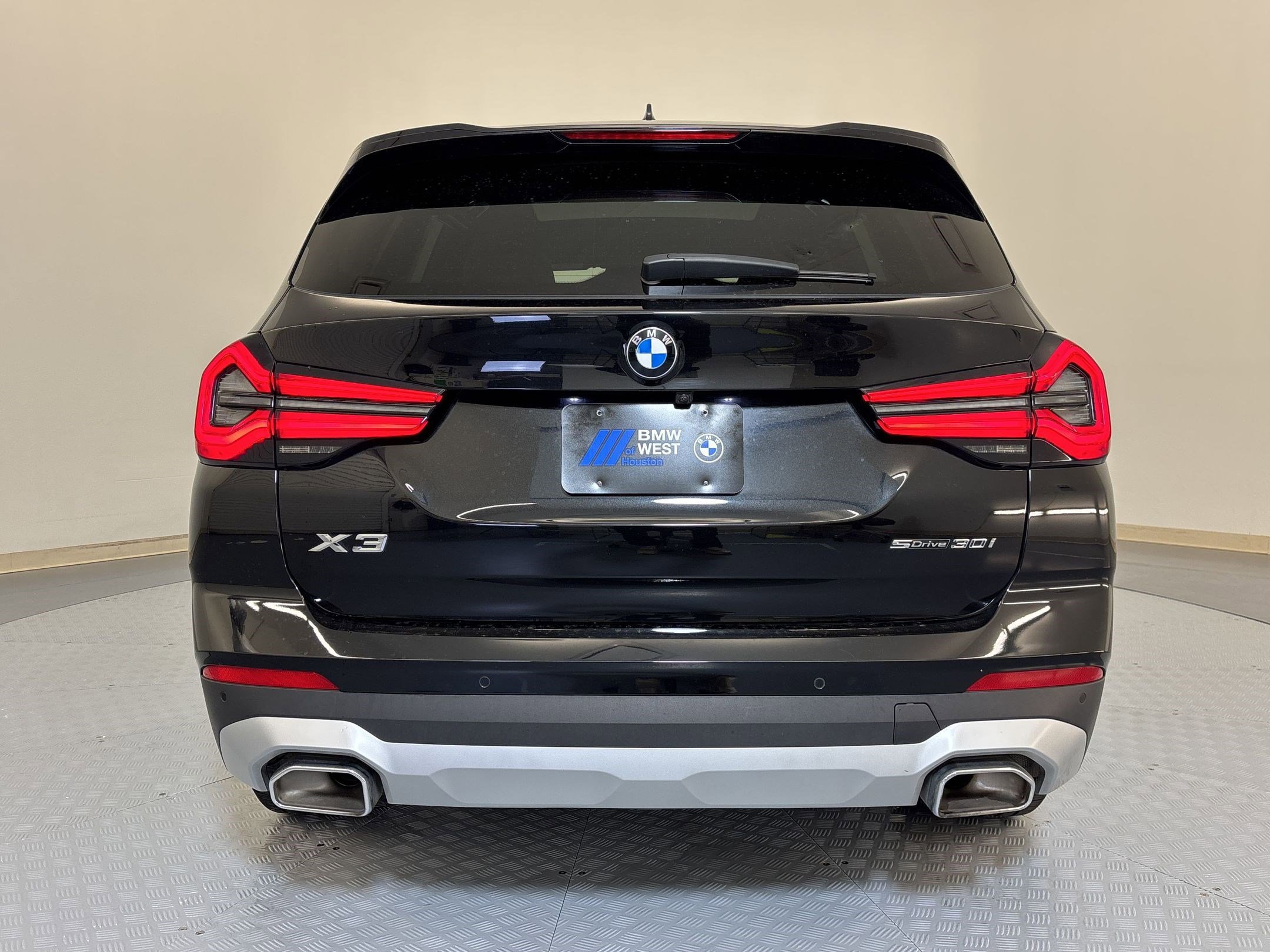 Certified 2024 BMW X3 sDrive30i w/ Premium Package image 10