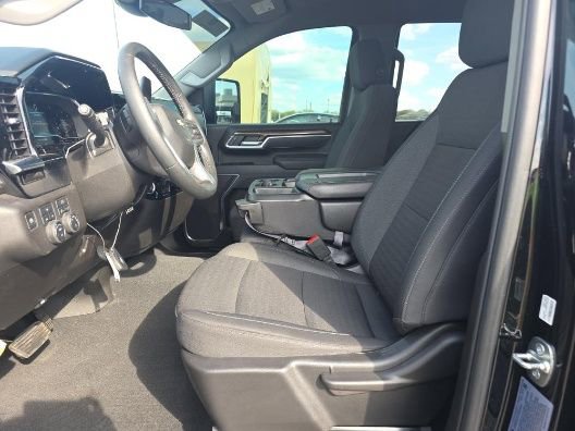 Used 2025 Chevrolet Silverado 3500 LT image 4