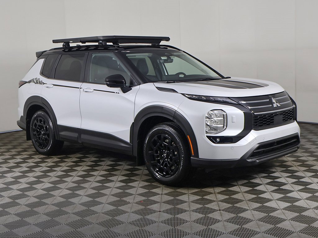 New 2025 Mitsubishi Outlander Trail Edition image 2