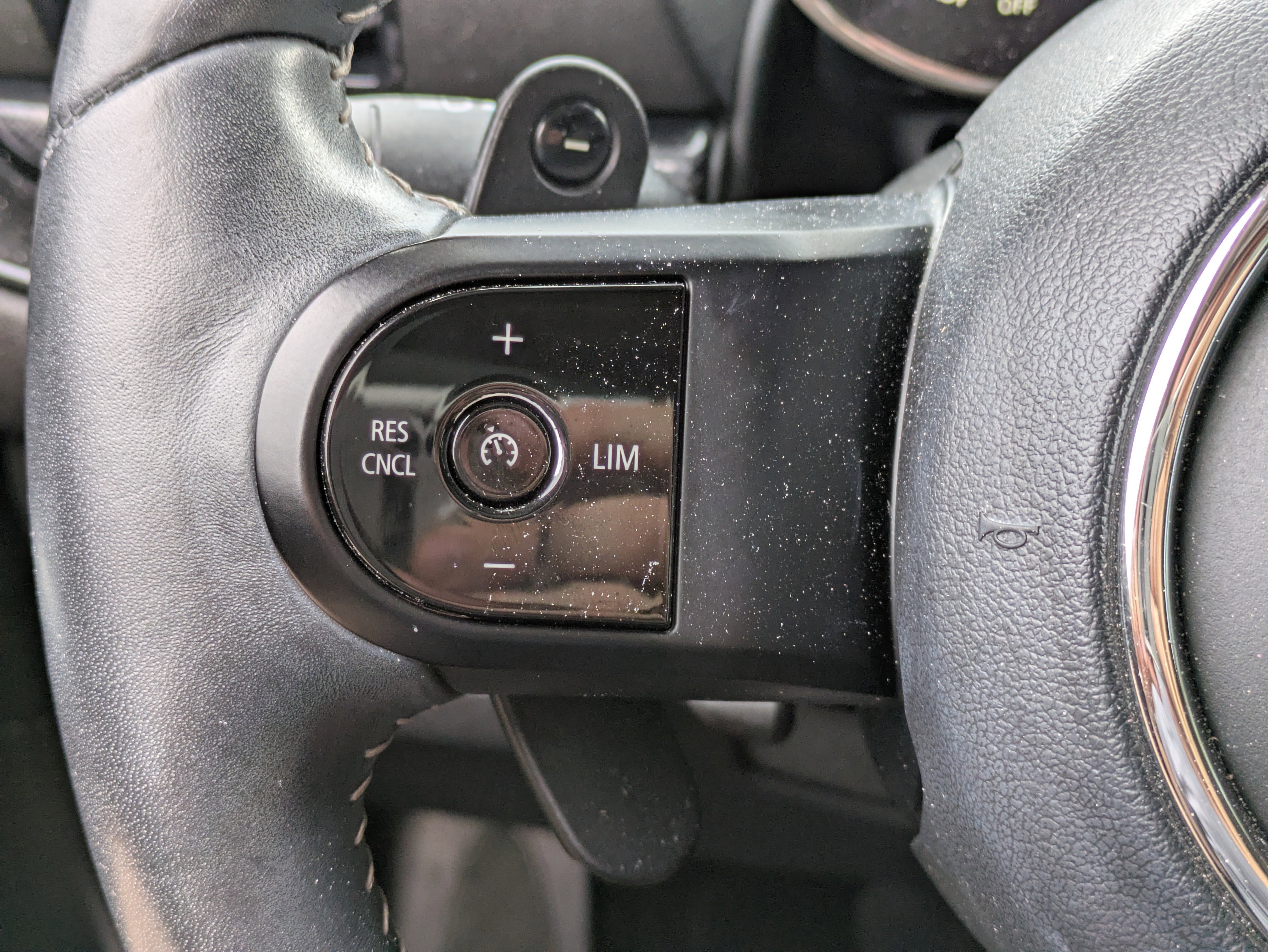 Used 2022 MINI Cooper Clubman S image 24