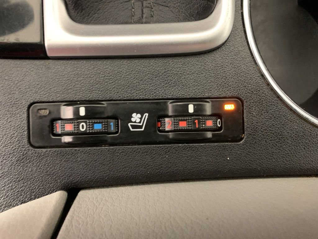 Used 2015 Toyota Highlander Limited image 30