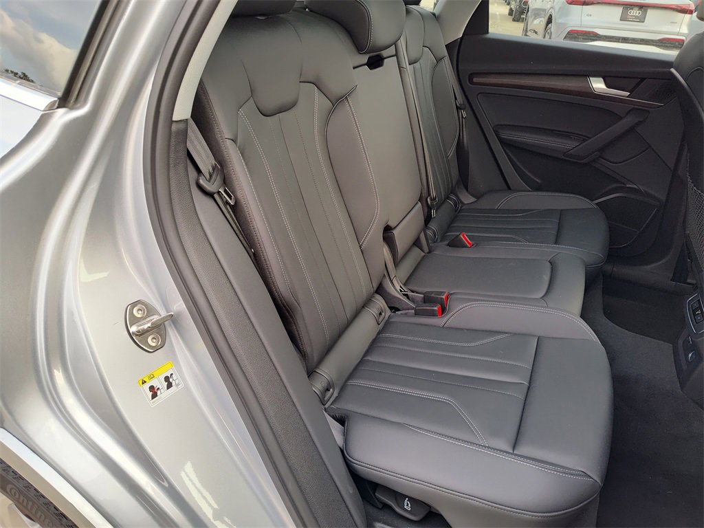 Certified 2025 Audi Q5 2.0T Premium Plus w/ Premium Plus Package image 37