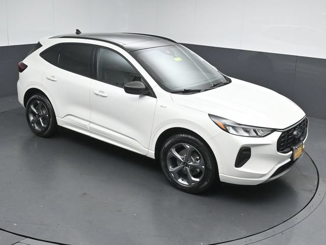 Certified 2024 Ford Escape ST-Line w/ Tech Pack #1 AWD/4WD image 46