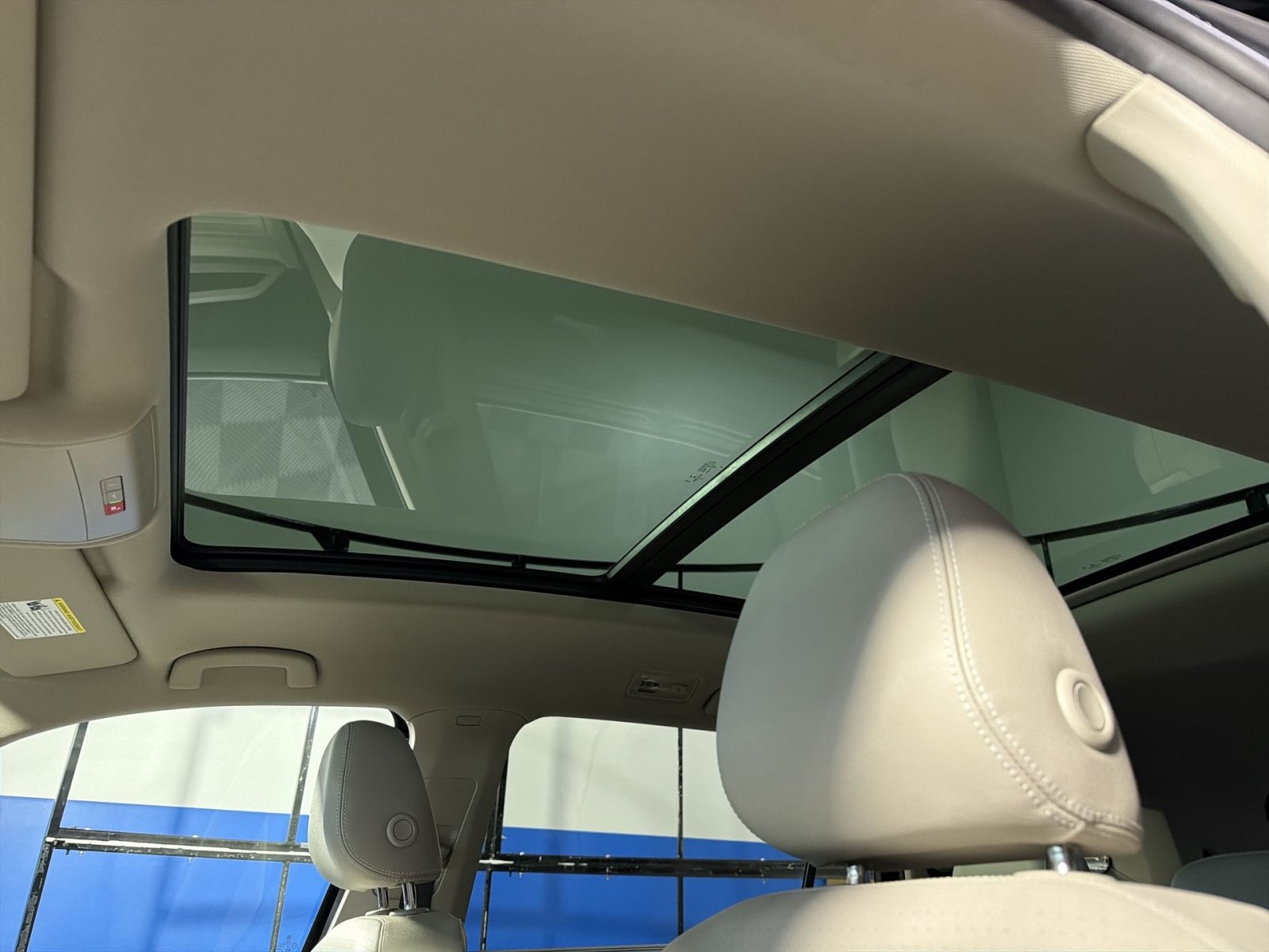 Used 2023 Volkswagen Atlas SE w/ Panoramic Sunroof Package AWD/4WD image 28