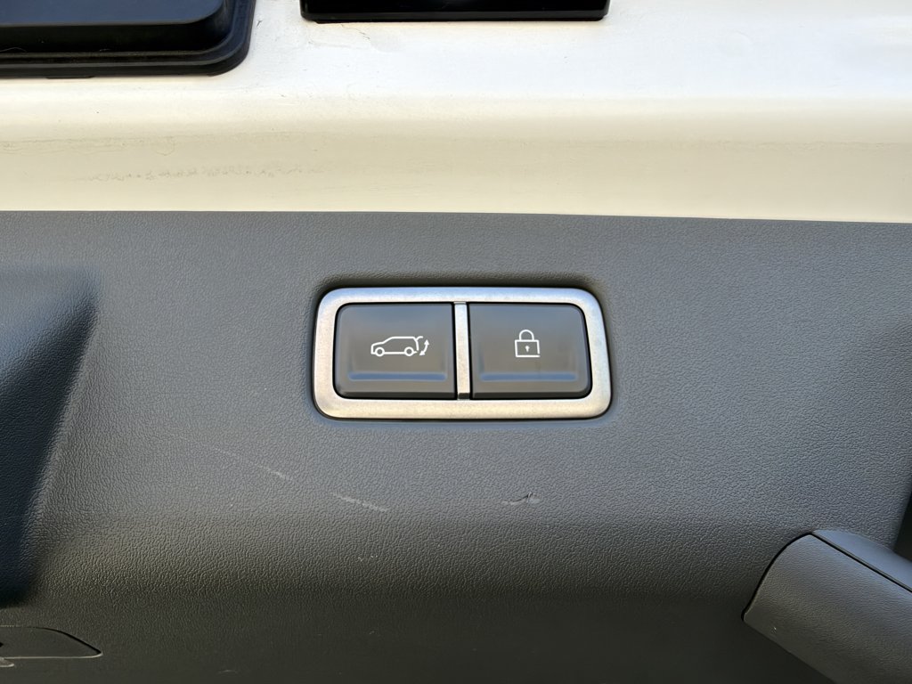 Used 2025 Kia EV9 Wind AWD/4WD image 38