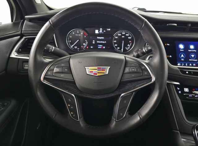 Certified 2023 Cadillac XT5 Premium Luxury w/ LPO, Floor Liner Package image 21