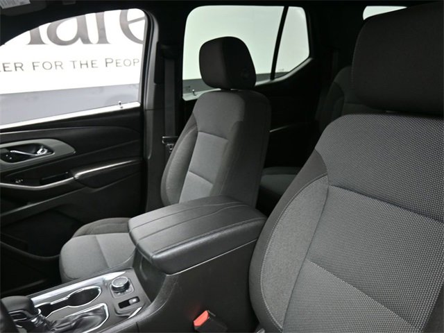 Used 2023 Chevrolet Traverse LT image 16