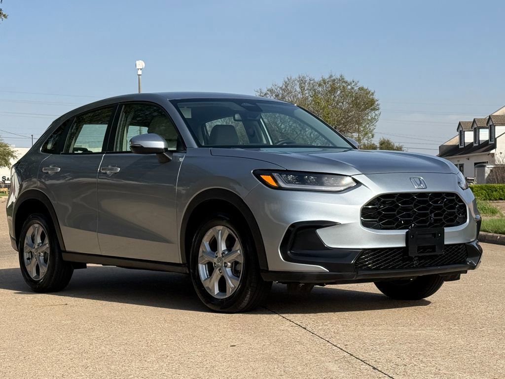 Used 2025 Honda HR-V LX video 1