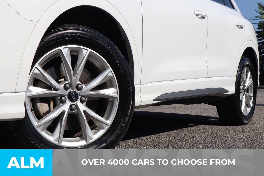 Used 2024 Audi Q3 2.0T Premium AWD/4WD image 2