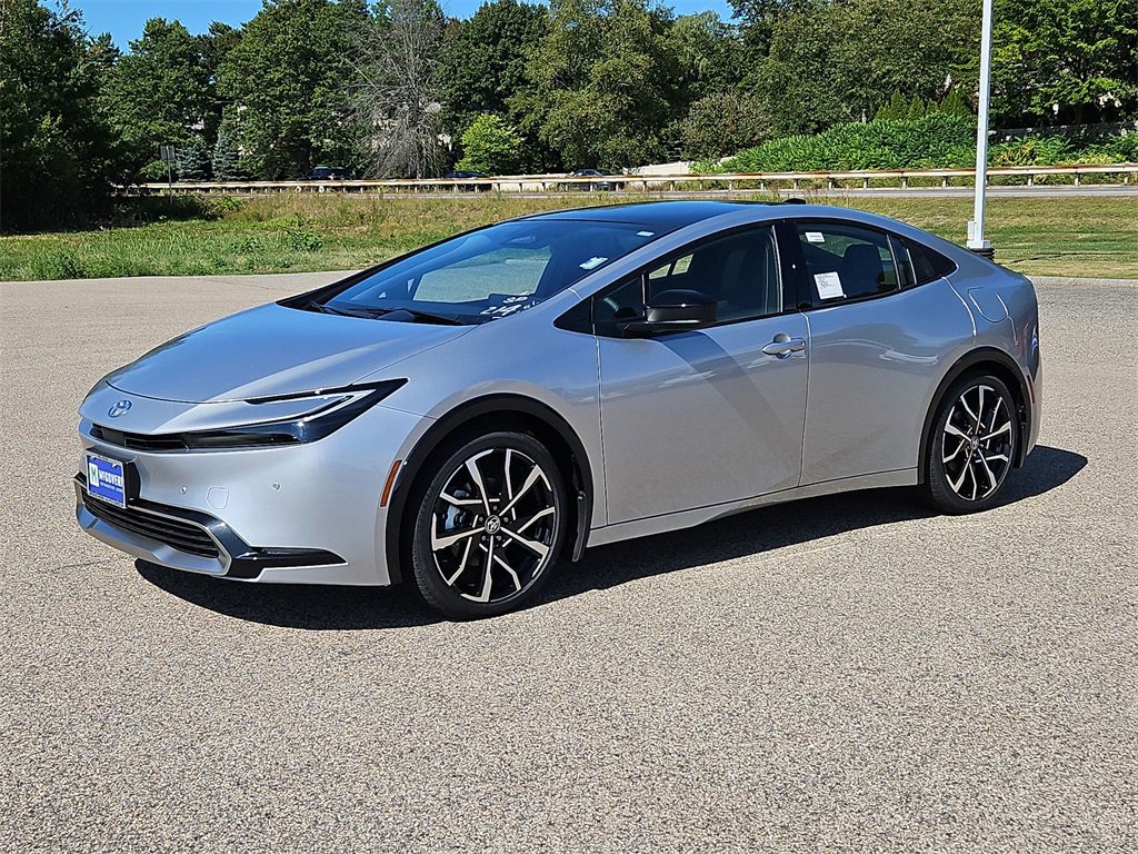 New 2026 Toyota Prius Plug-In Hybrid image 5