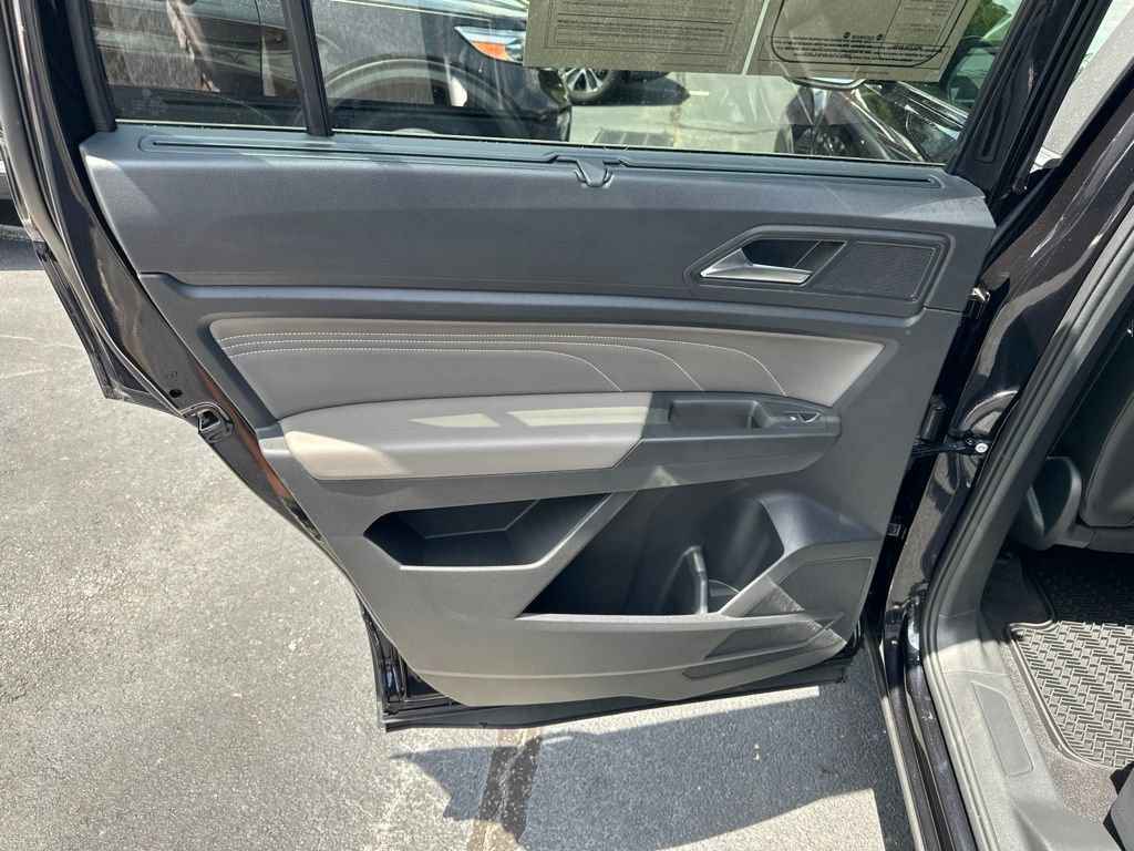 Used 2023 Volkswagen Atlas SE FWD image 13