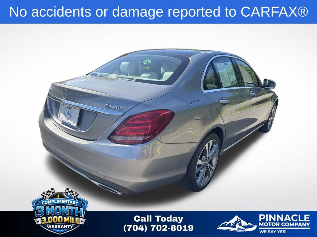 Used 2015 Mercedes-Benz C 300 4MATIC Sedan image 4