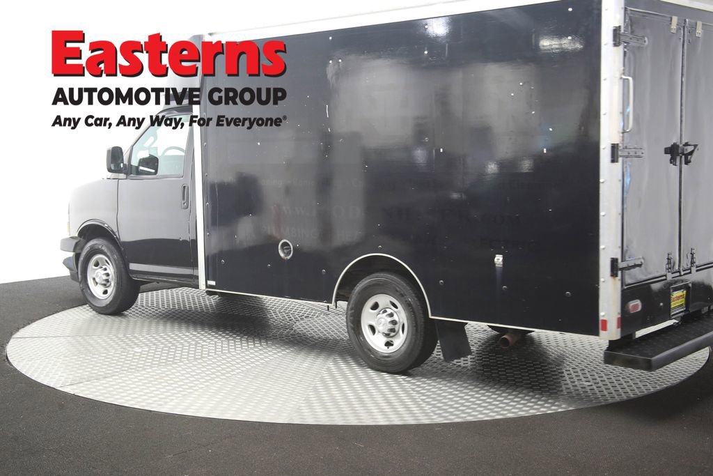 Used 2017 Chevrolet Express 3500 RWD image 60