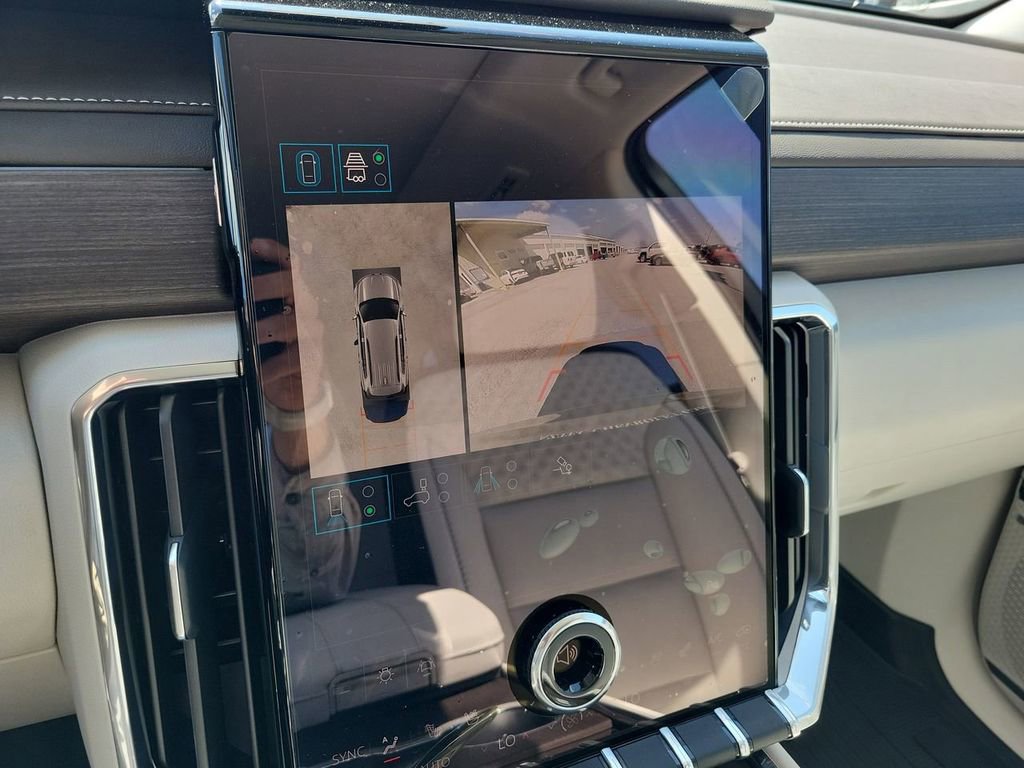 New 2026 GMC Acadia Denali w/ Super Cruise Package image 24