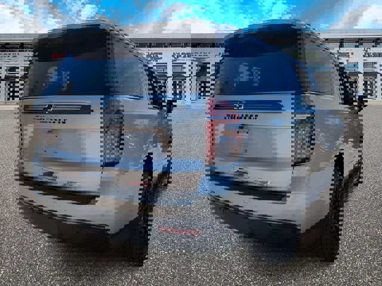 Used 2021 Chevrolet Suburban RST image 8