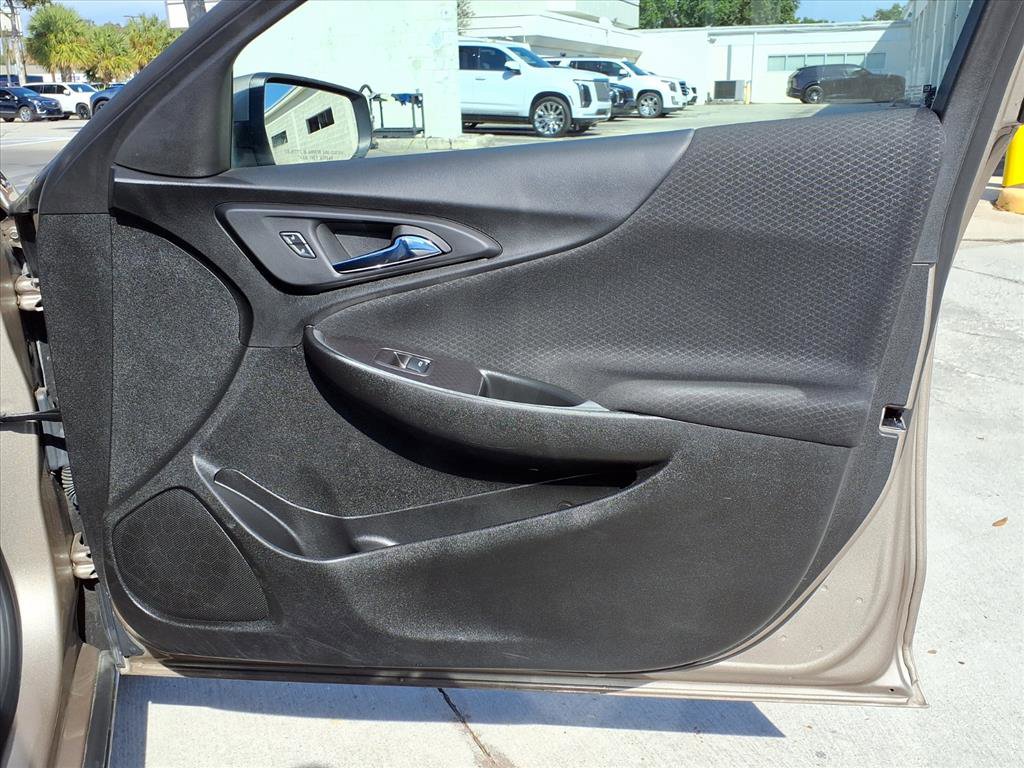 Used 2023 Chevrolet Malibu LT image 10