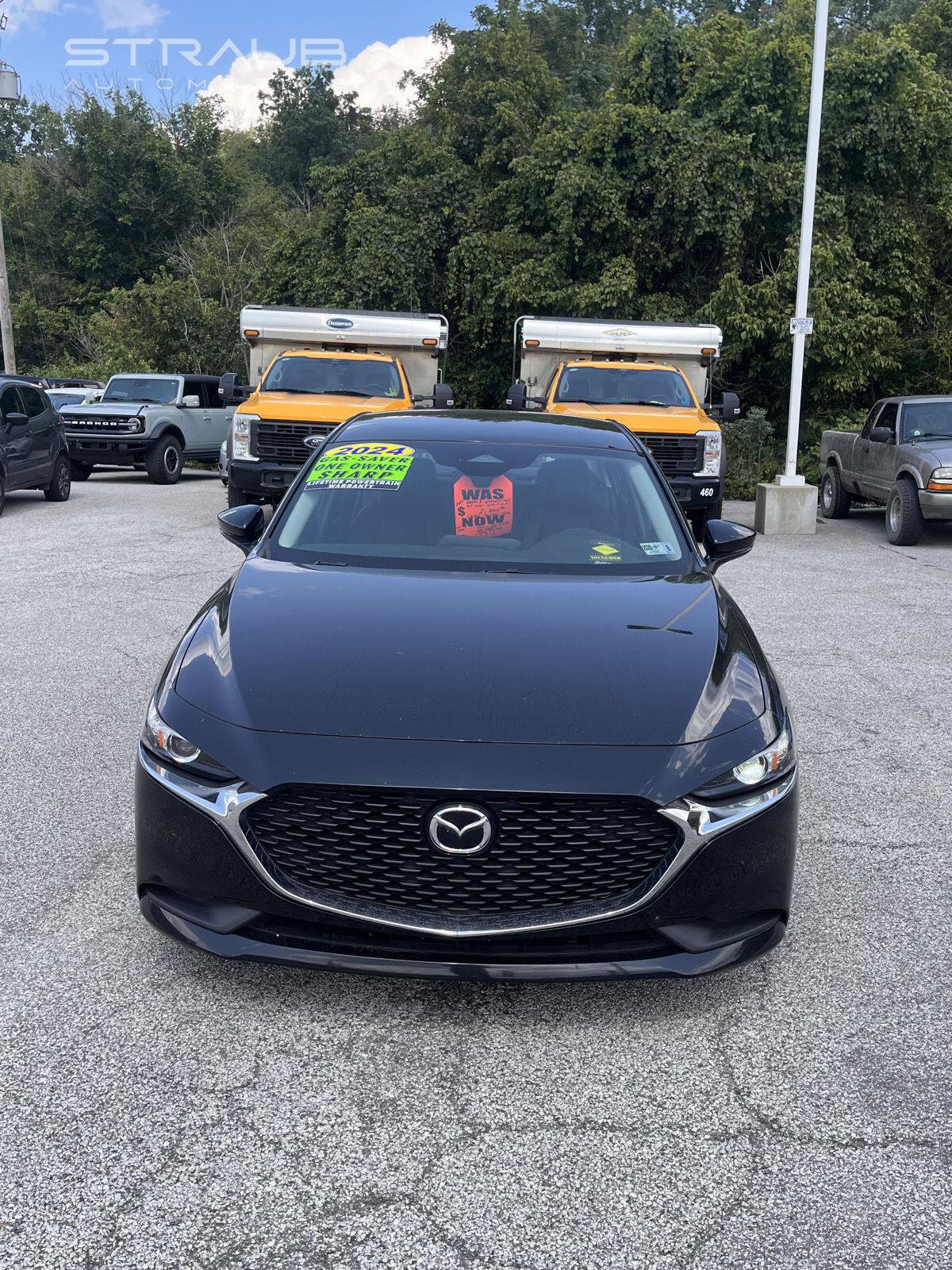 Used 2024 MAZDA MAZDA3 s FWD image 3