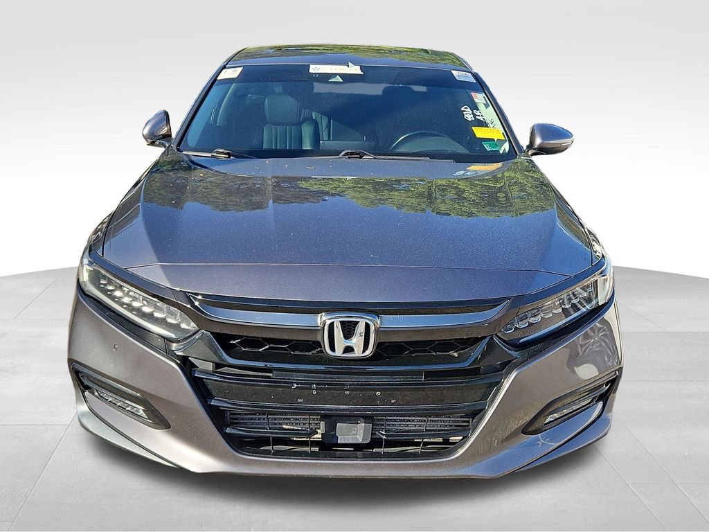 Used 2018 Honda Accord Touring video 2