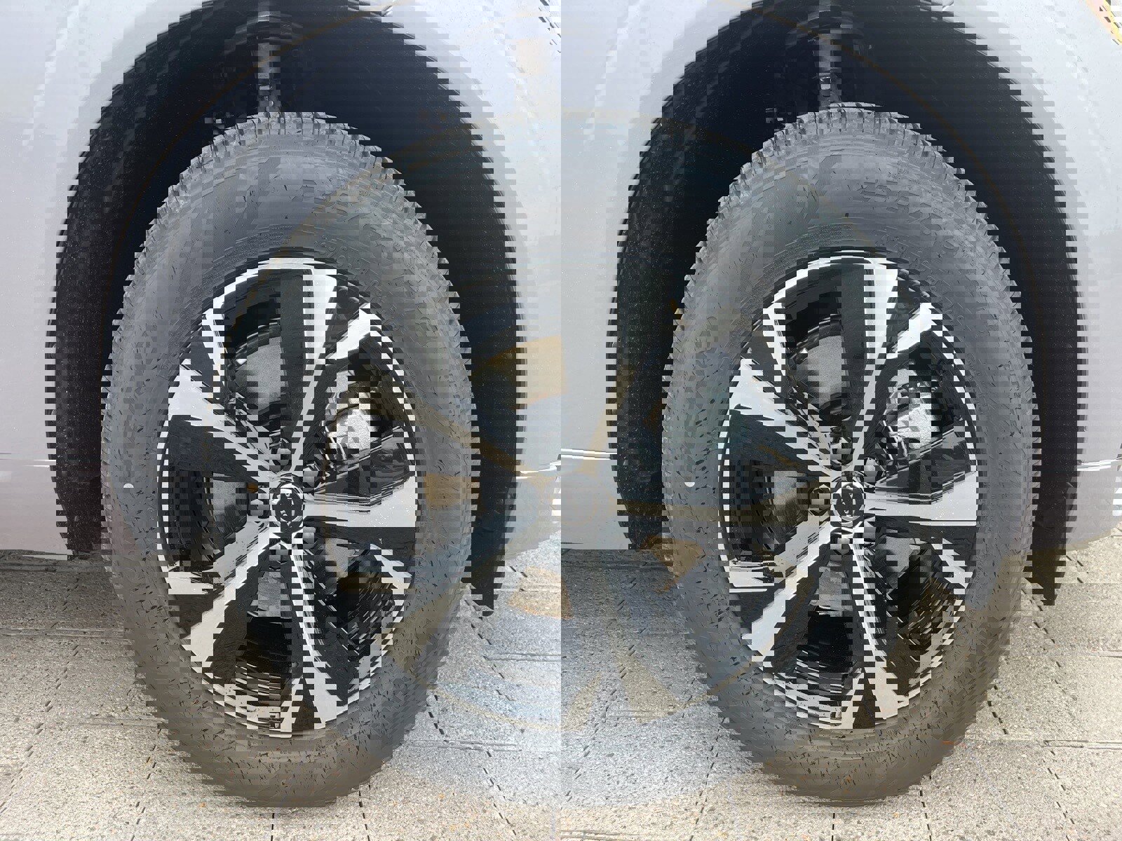 New 2026 Volvo XC60 B5 Core w/ Climate Package image 8